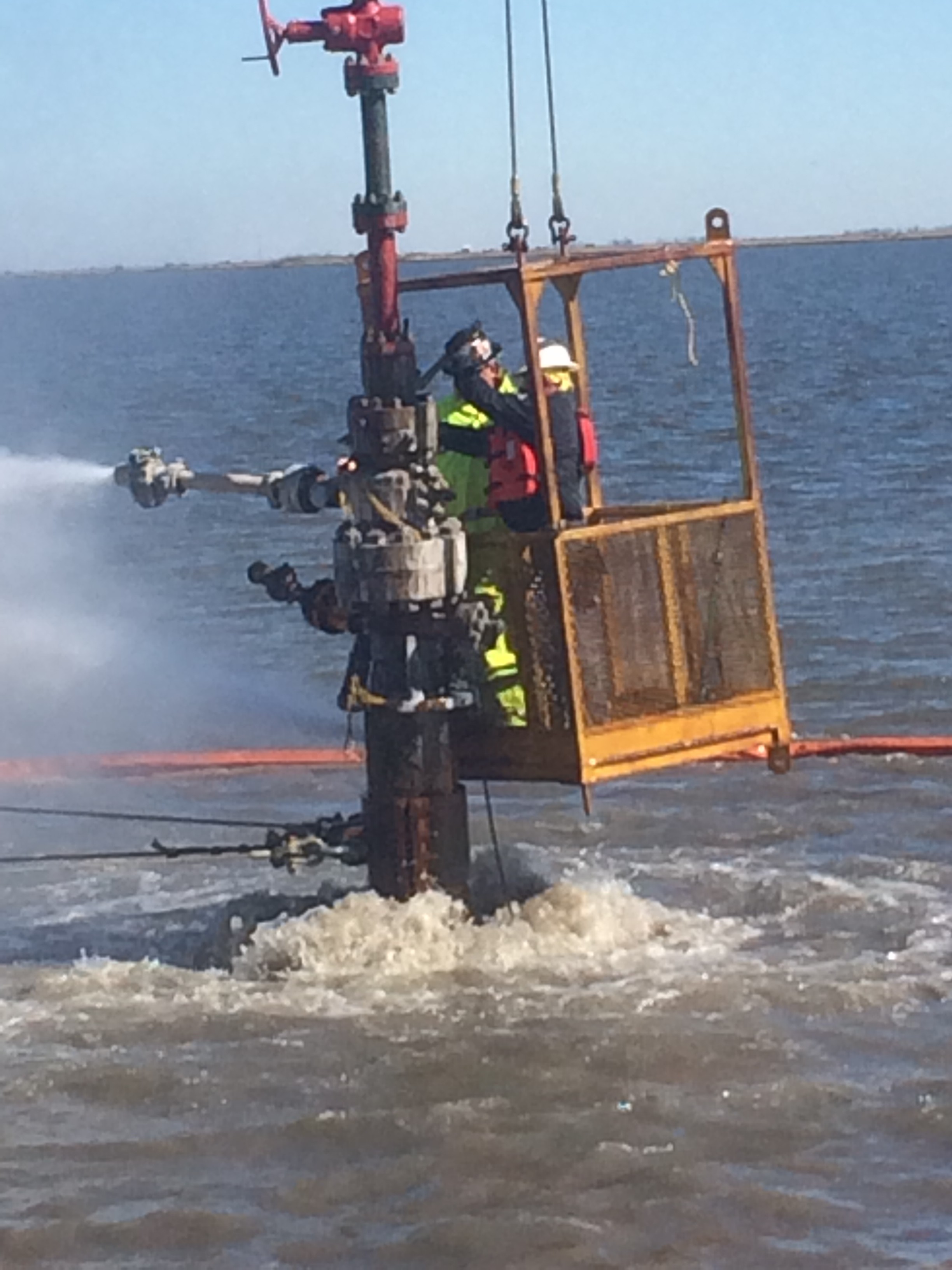 Wellhead Service & Repair GNOIEC Certified Technicians